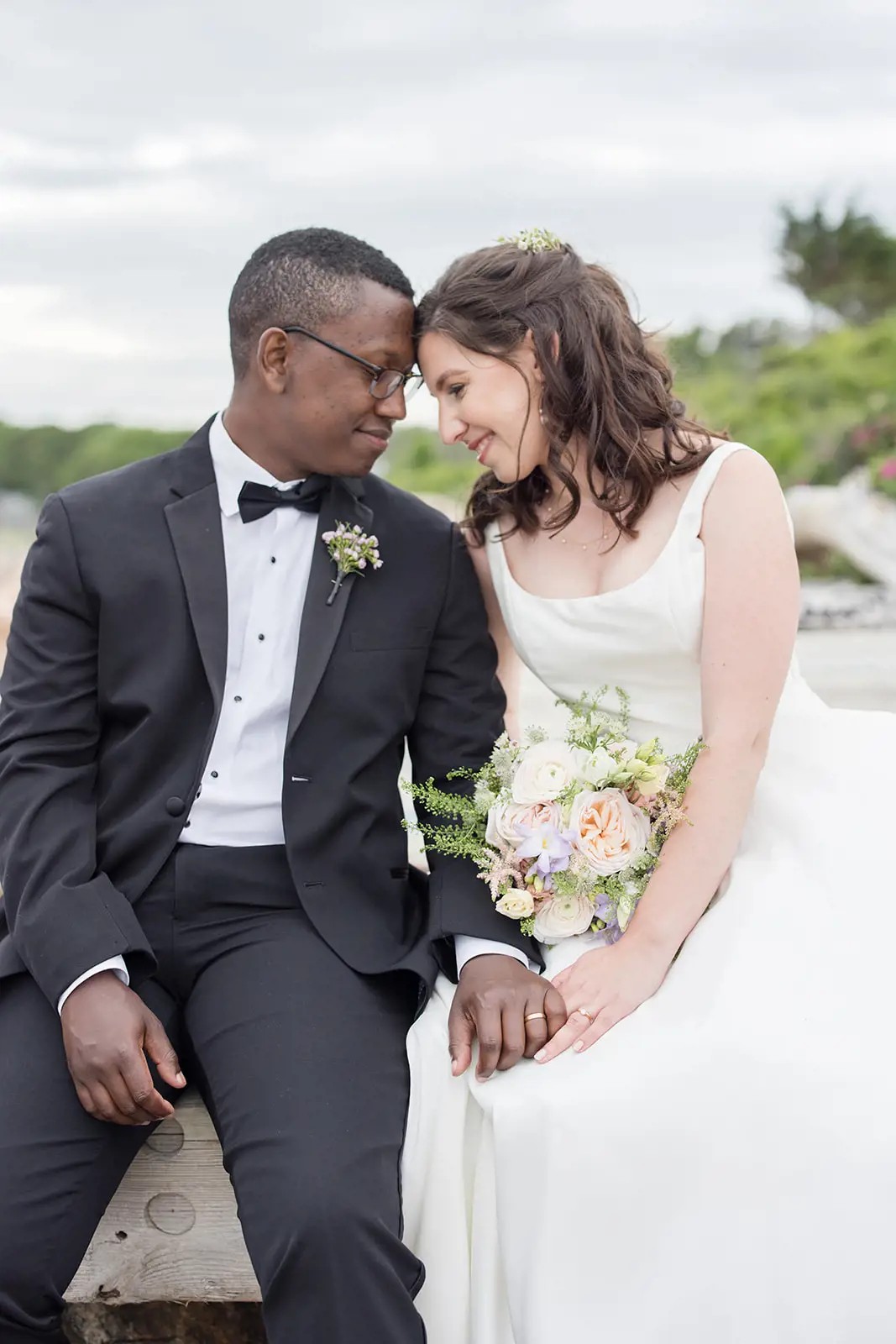 Classic Connecticut Shoreline Wedding | Pretty Post. Mobile Image