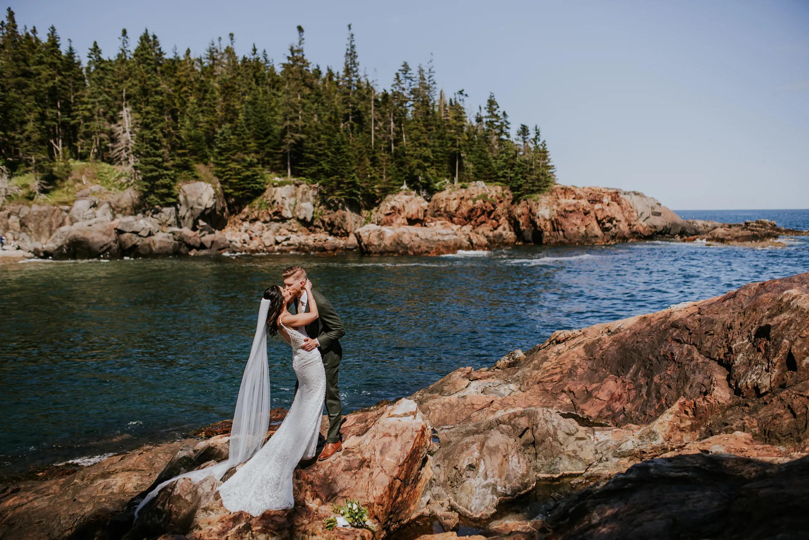 Samantha&#39;s Acadia Park Wedding Image