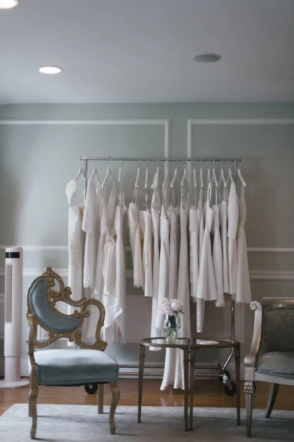 Why Are So Many Off-the-Rack Wedding Dresses a Size 10 or 12? Image