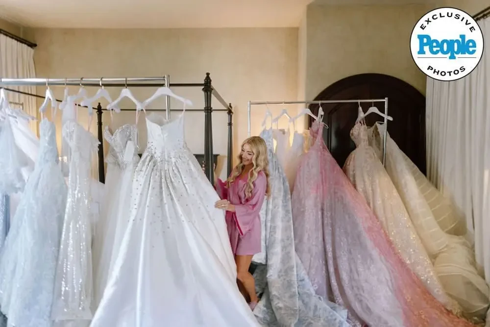 See Hayley Paige's 11 Bridal Looks + New Hayley Paige Gowns In Store. Desktop Image
