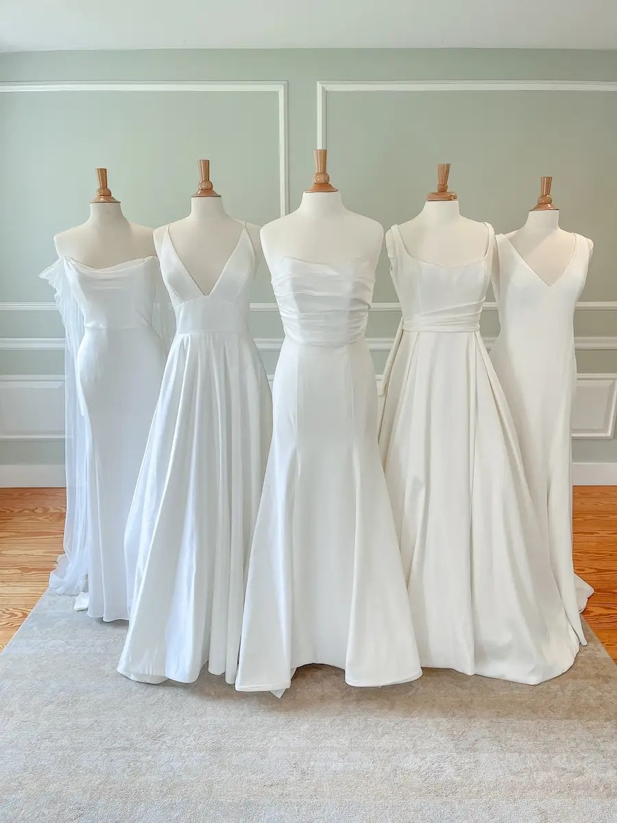 How To Shop A Wedding Dress Sample Sale In Store. Mobile Image