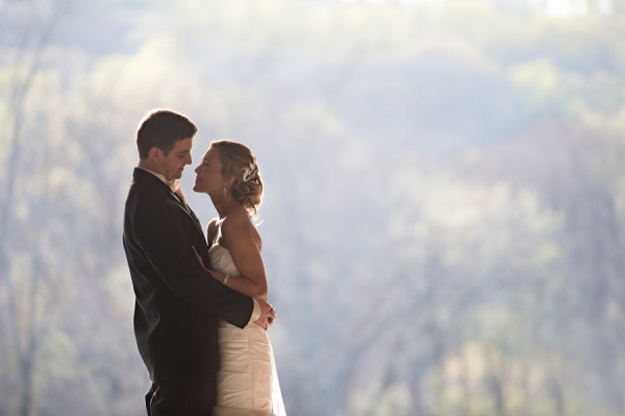 Pretty Post: Heather and Patrick, New England Nuptials with Southern Charm. Desktop Image