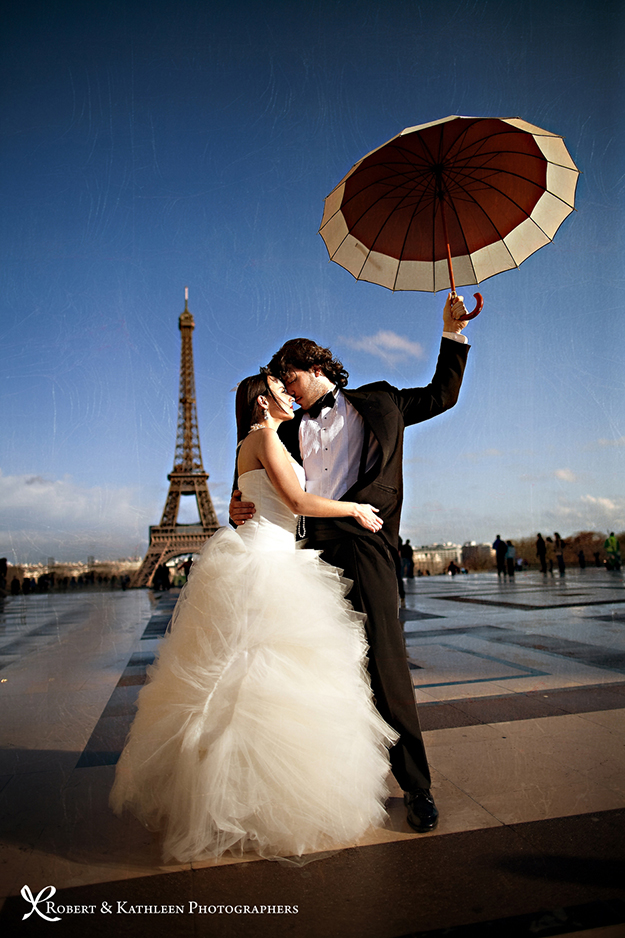 Au Revoir, We&#39;re Heading to Paris! . Desktop Image