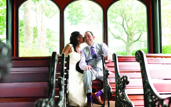 Feature Friday: Sharon and Mark&#39;s Martha&#39;s Vineyard Merriment . Desktop Image