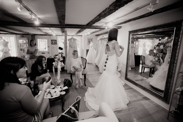 043__White-carpet-Michelle-Wade-Photography