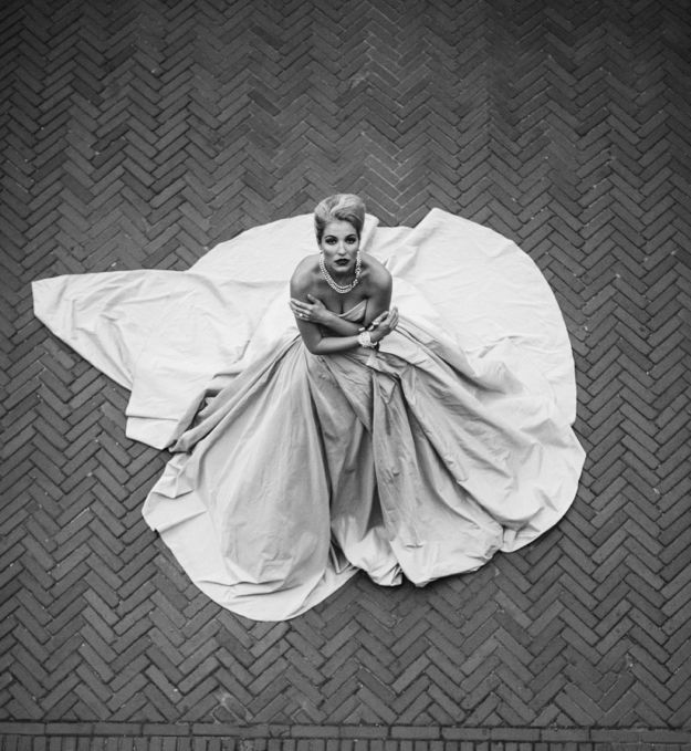 View More: http://justinandmary.pass.us/black-tie-bride-nyc-shoot