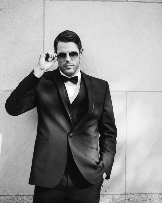 View More: http://justinandmary.pass.us/black-tie-bride-nyc-shoot