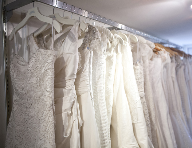 Feature Friday: Caroline&#39;s White Carpet Appointment. Desktop Image