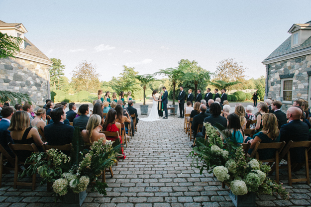 0158_0135_Kristina-Barrett-Wedding-MarthaFarm-6154