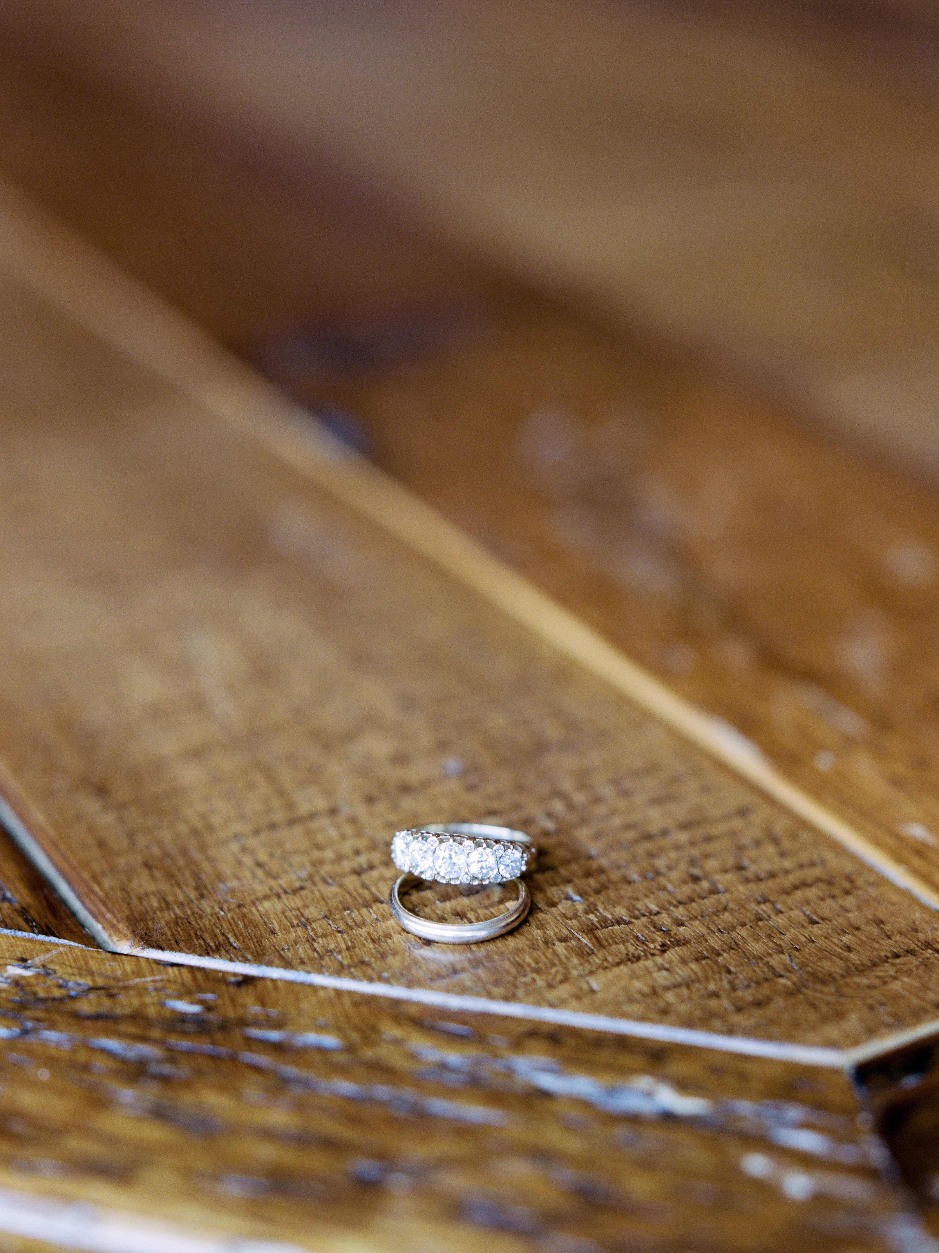 Pretty Post: Meaghen & Loren Hermitage Inn Classic Vermont Wedding