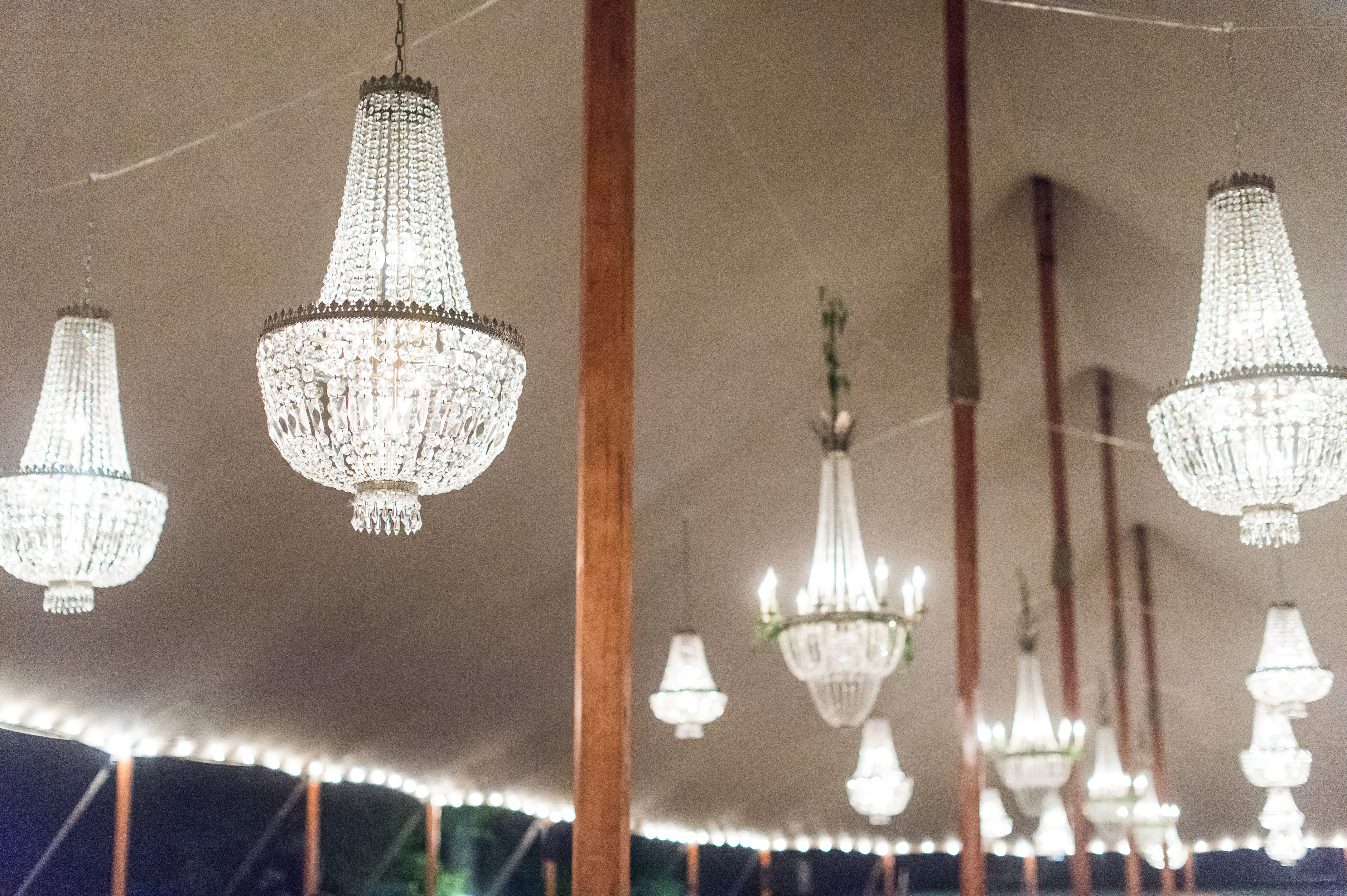 Pretty Post: Meaghen & Loren Hermitage Inn Classic Vermont Wedding