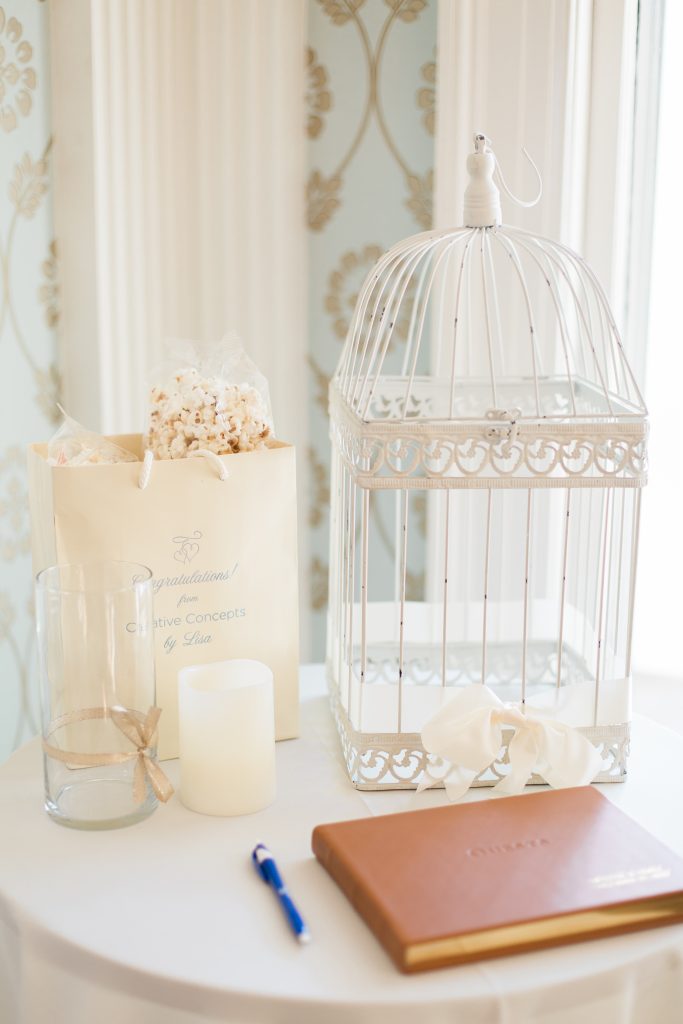 A Classic, Elegant Wedding at The Lounsbury House
