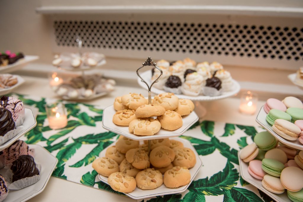Shannon's Touch of Tropical Wedding