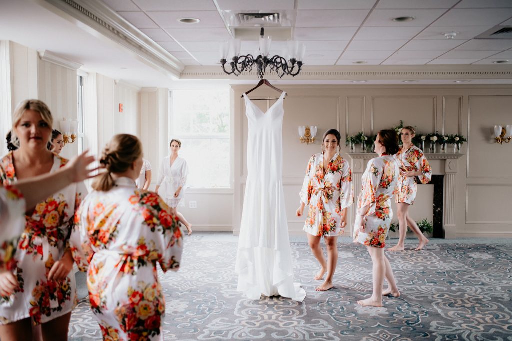 Olivia and Brennan's July wedding image 4