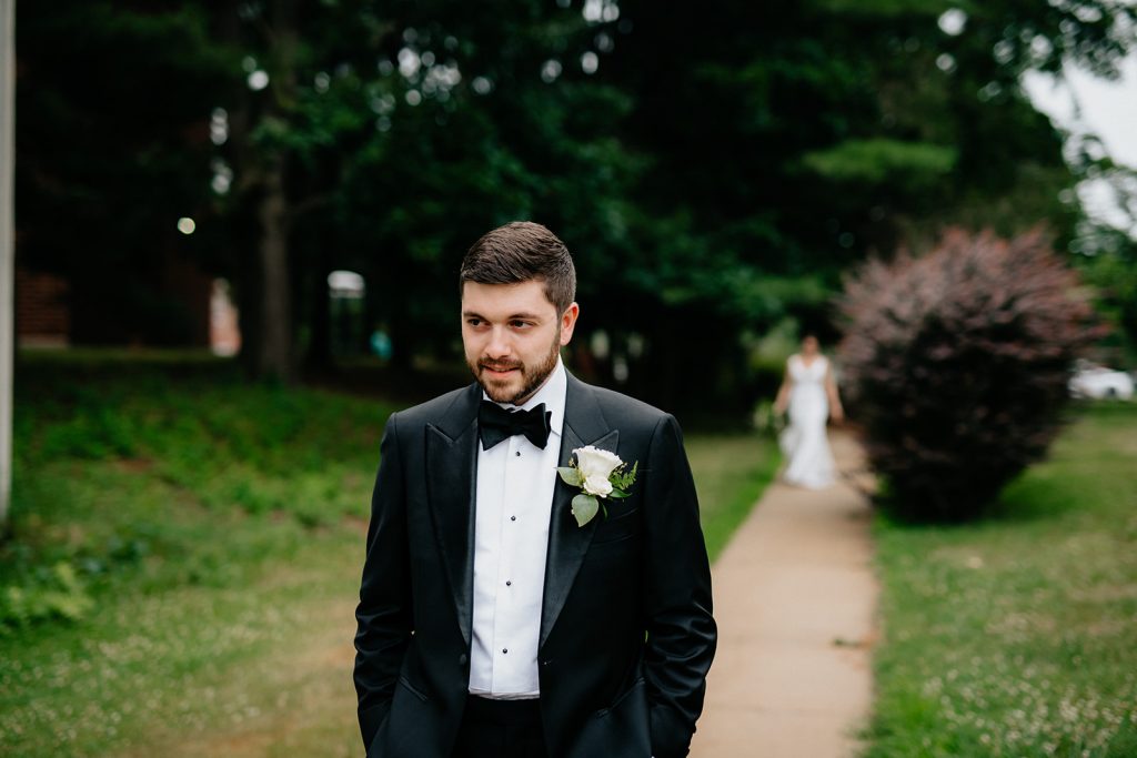 Olivia and Brennan's July wedding image 15
