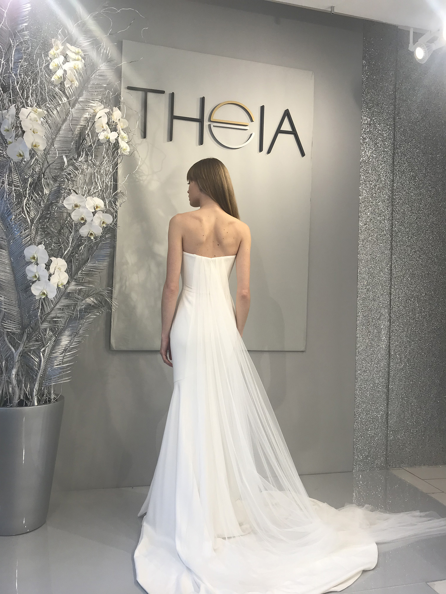 Spring 2020 Bridal Trends 18