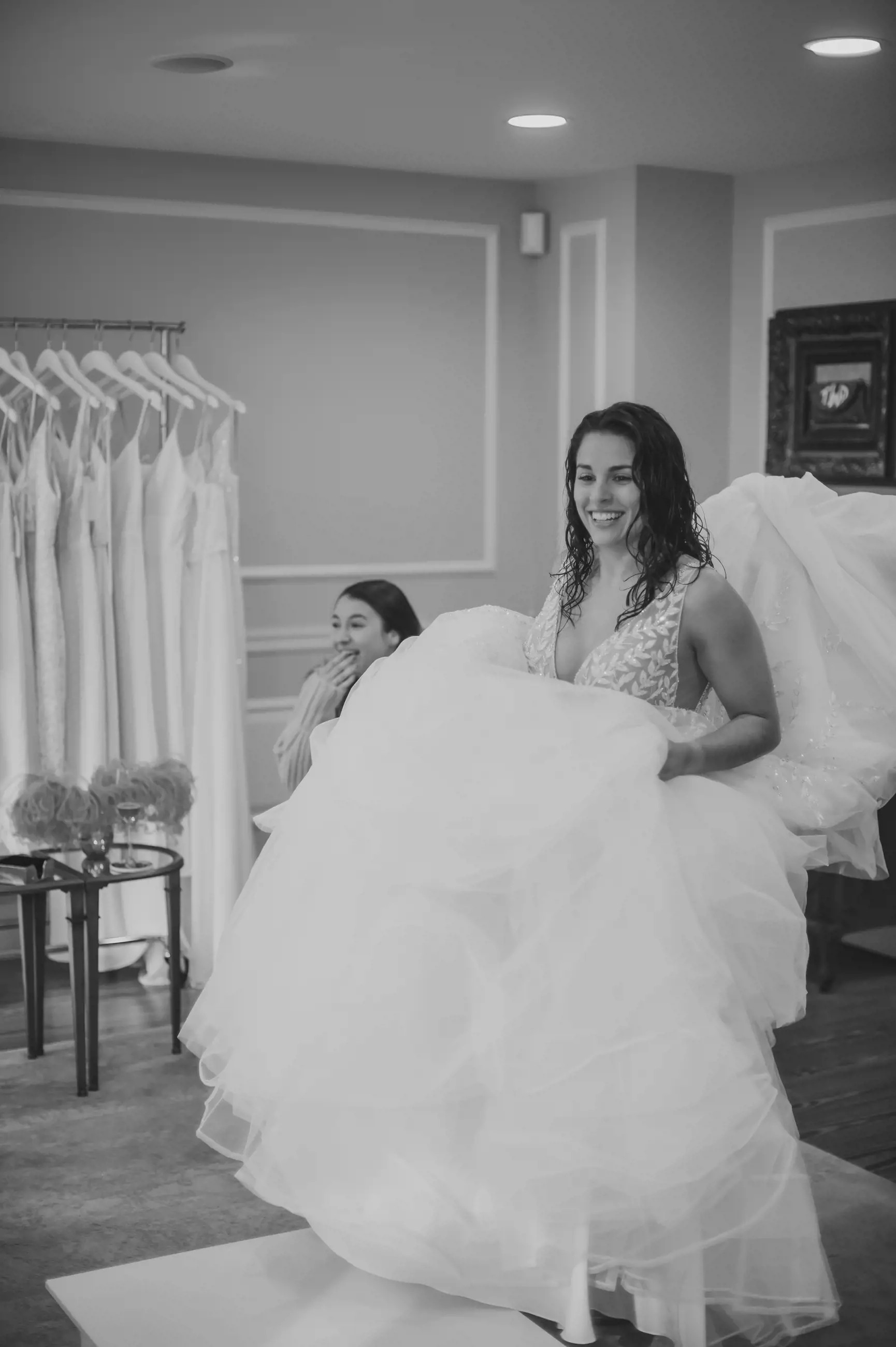 Brittany&#39;s White Carpet Appointment. Desktop Image