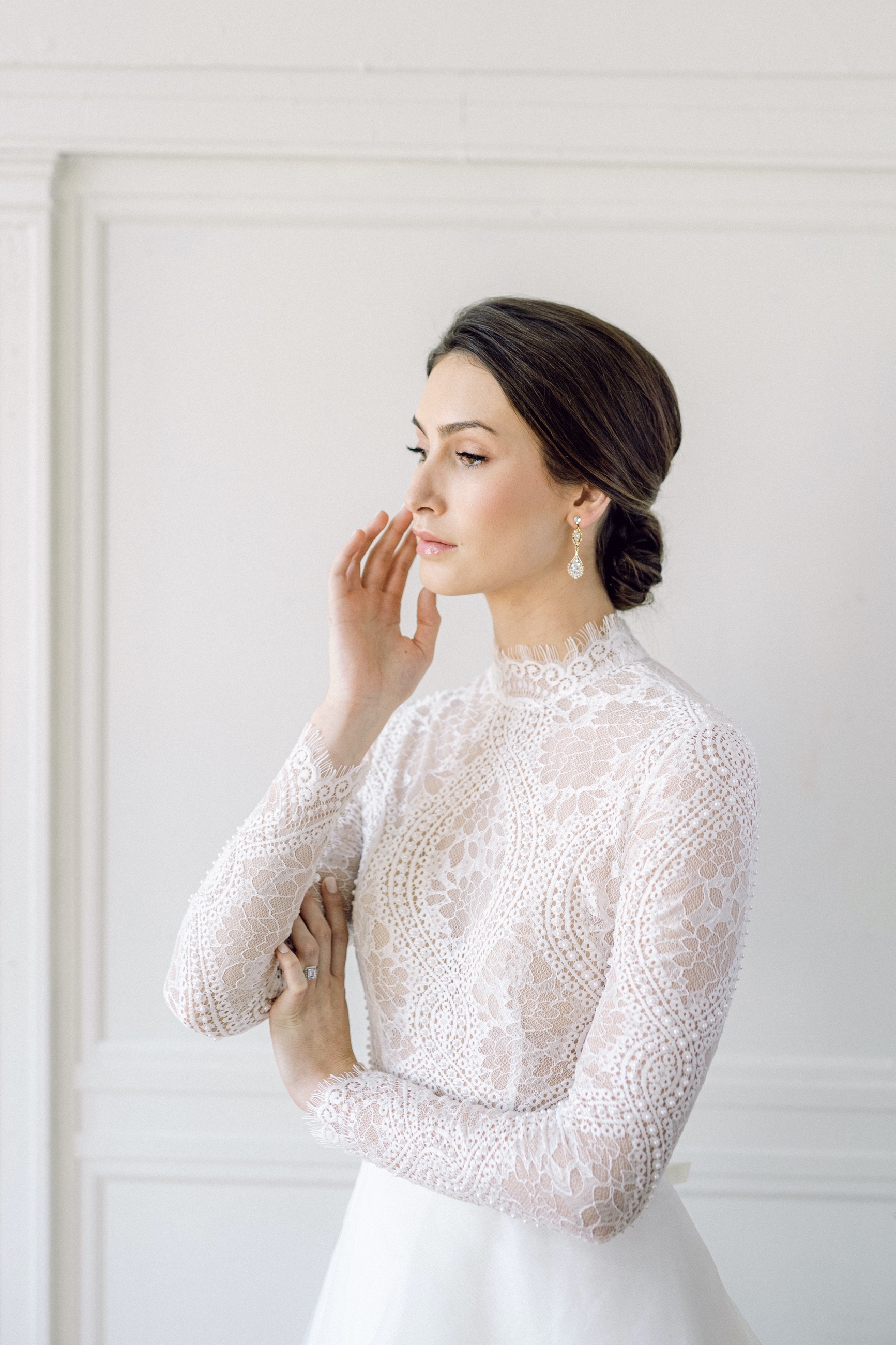 Lace Wedding Gowns We&#39;re Loving Image
