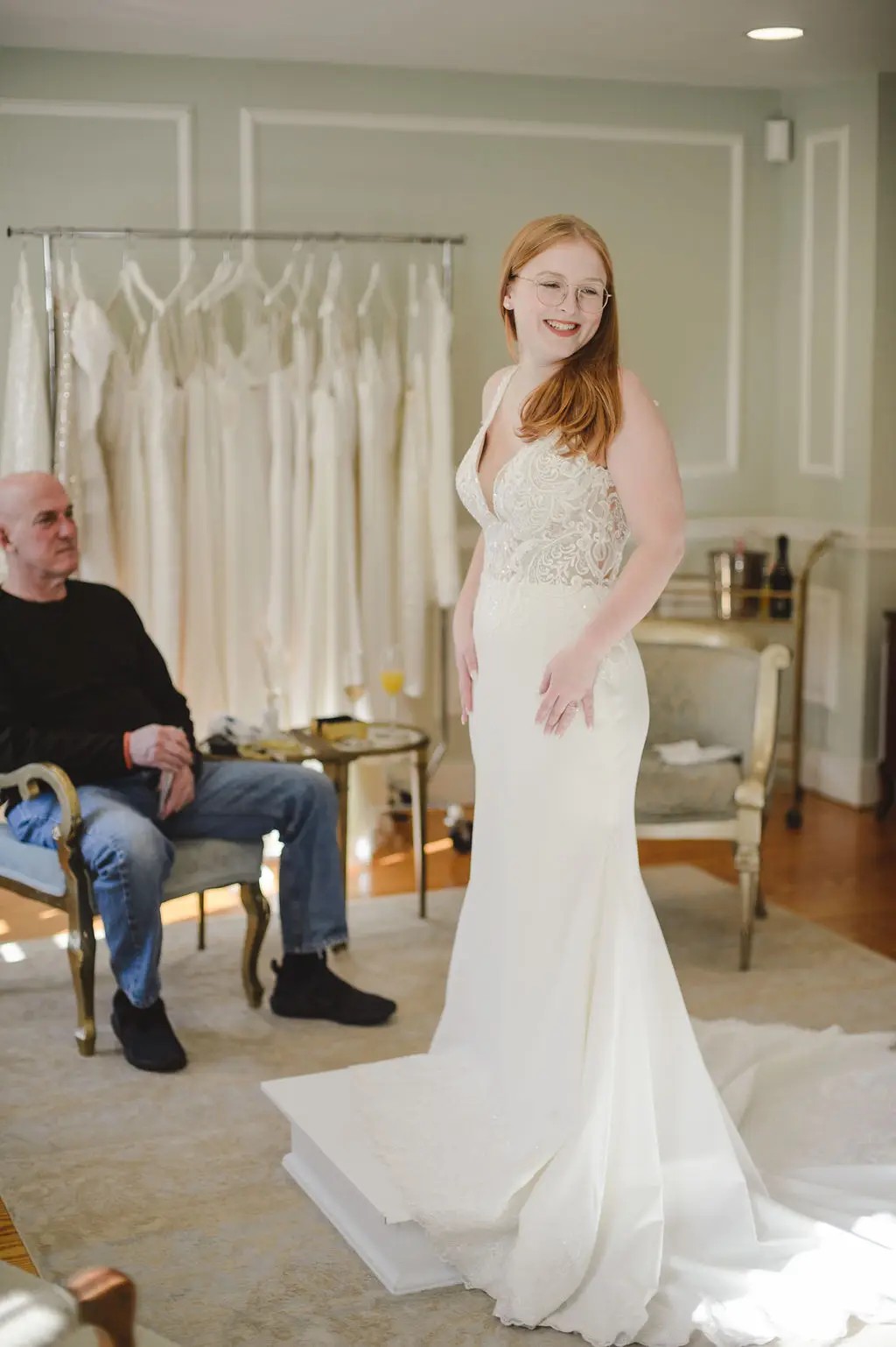Kendyl&#39;s White Carpet Appointment. Desktop Image