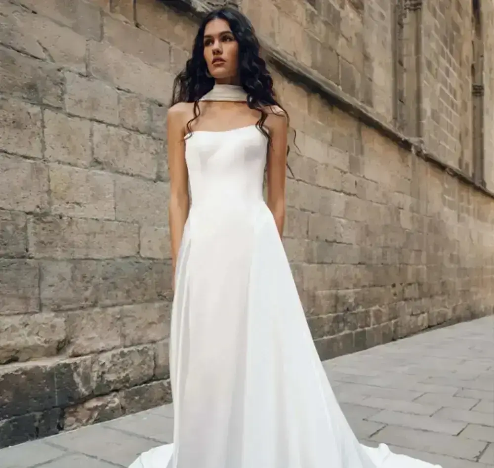 strapless wedding dress
