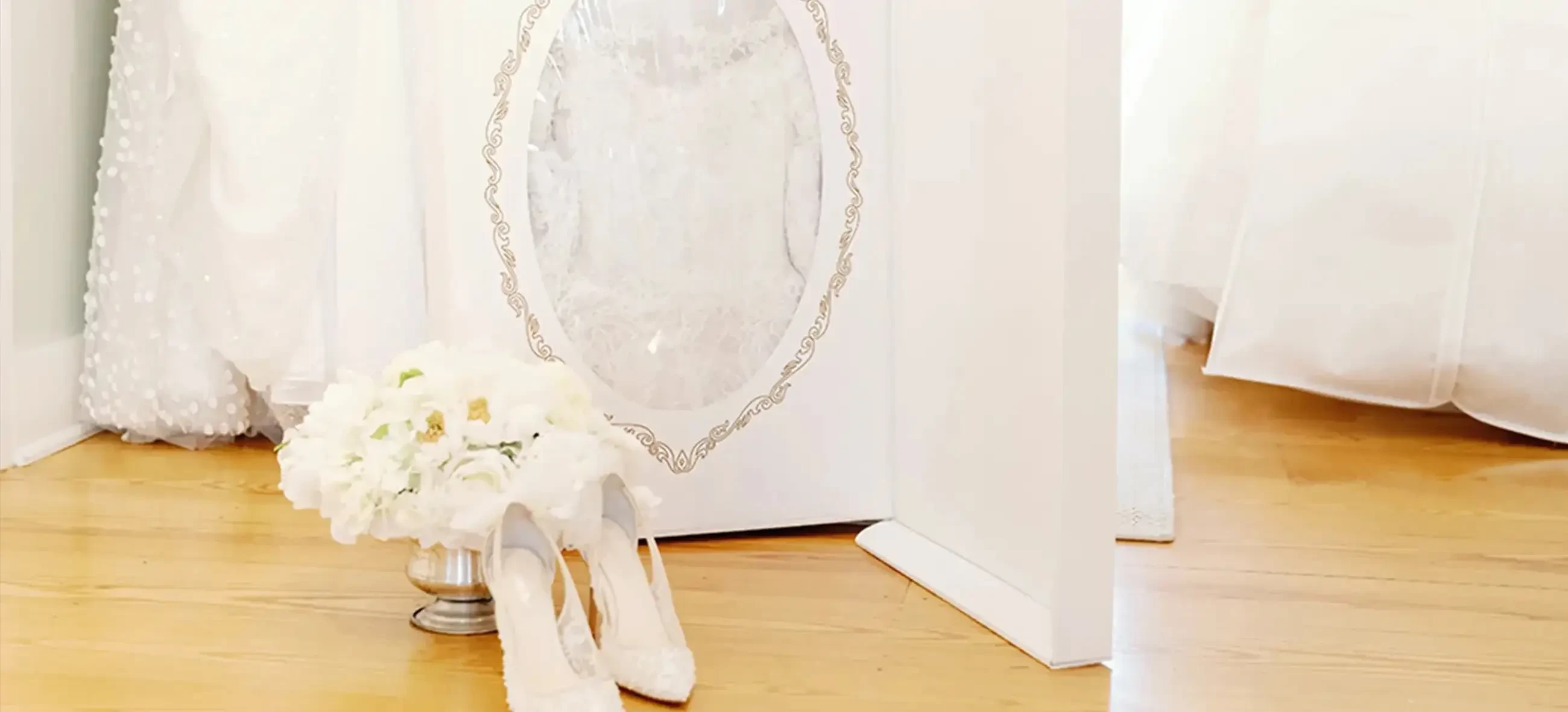 Gown preservation Hero Desktop