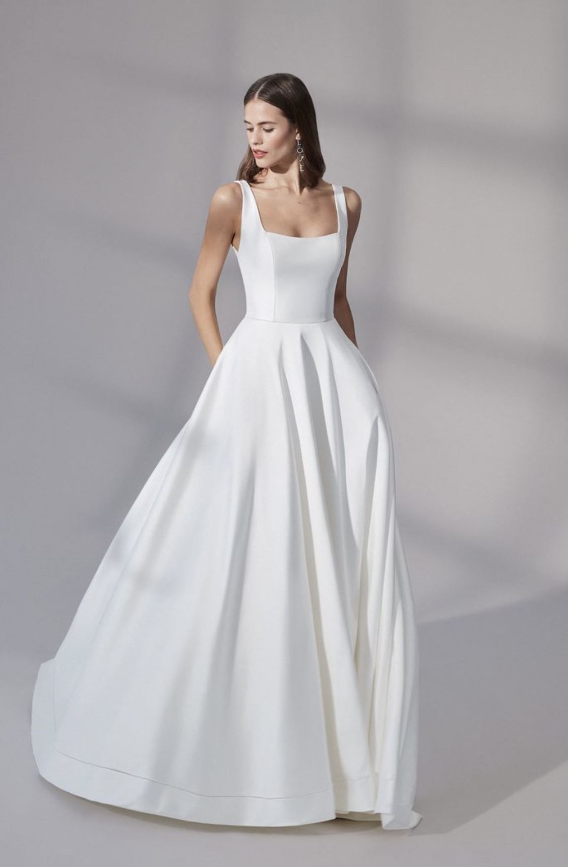 The White Dress by the shore