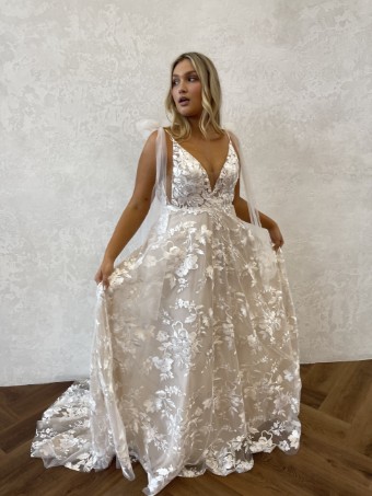 Made With Love Elsie Flowy Plus-Size #0 default thumbnail