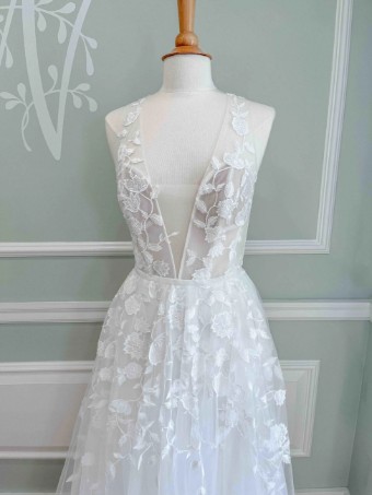 Willowby Olena #3 thumbnail