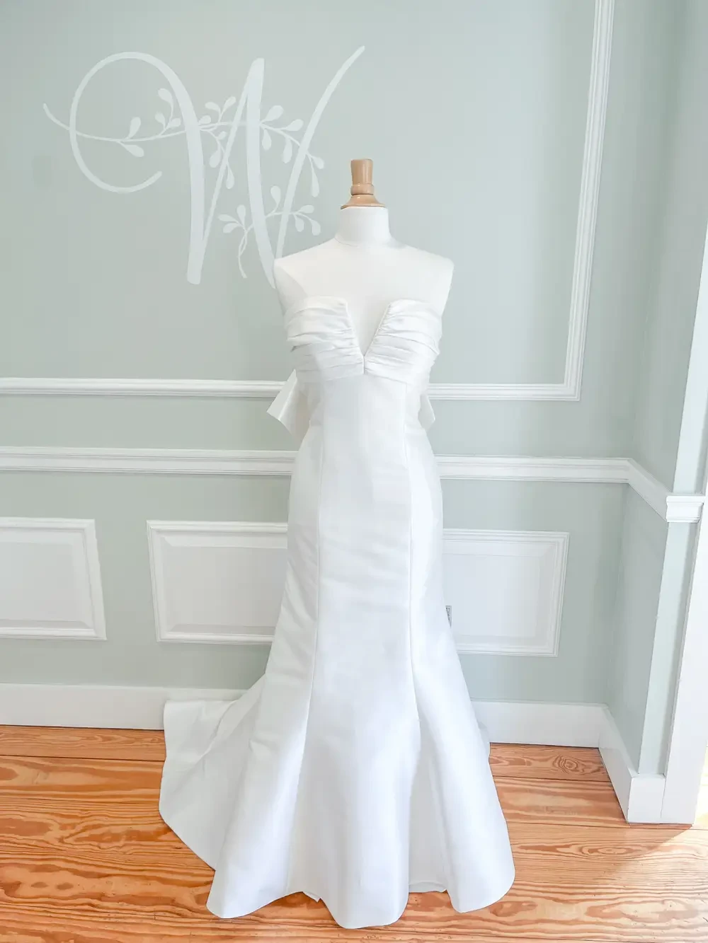 Wtoo by Watters Sample Sale Bridal Dresses The White Dress by the Shore