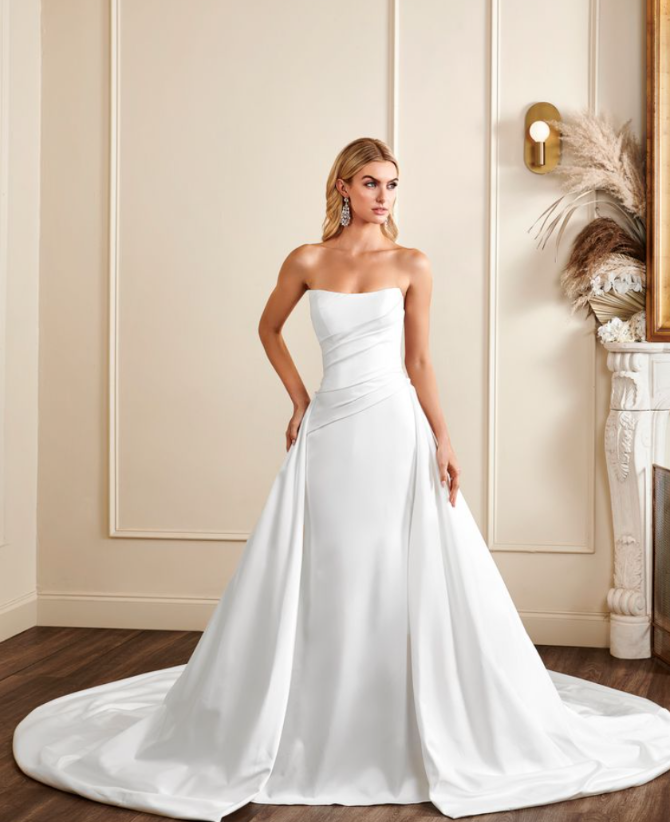 Kelly Faetanini The White Dress by the Shore Lexington The White