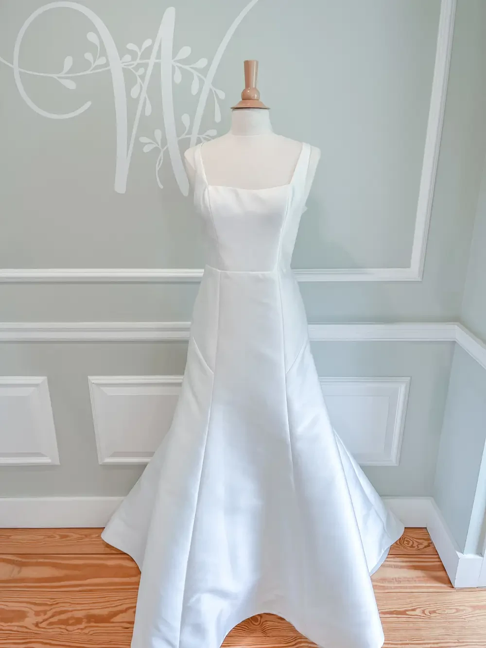 Sample Sale Wedding Dresses WDBS