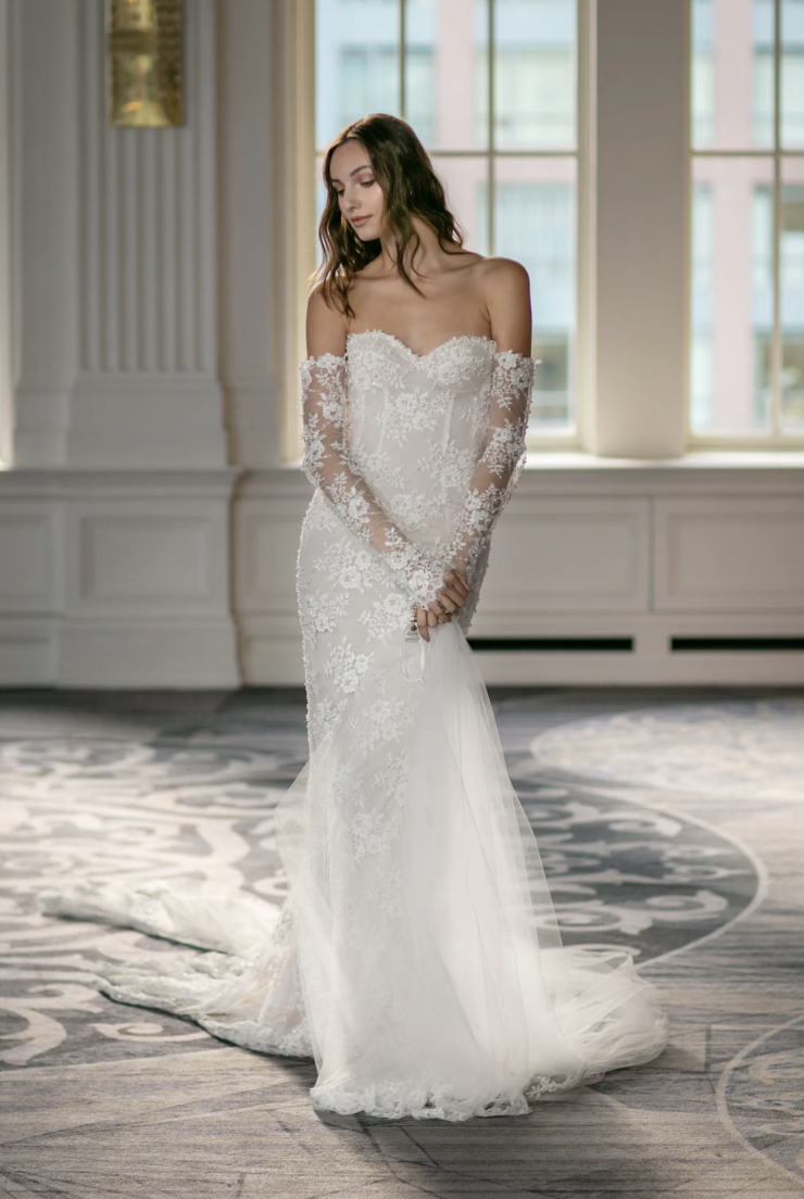 Ines Di Santo Chiara Image