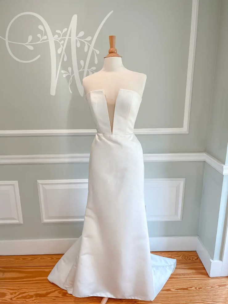 Wtoo by Watters Savvy w/ bow Image