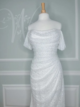 Blue Willow by Anne Barge Rothschild $3 Ivory thumbnail