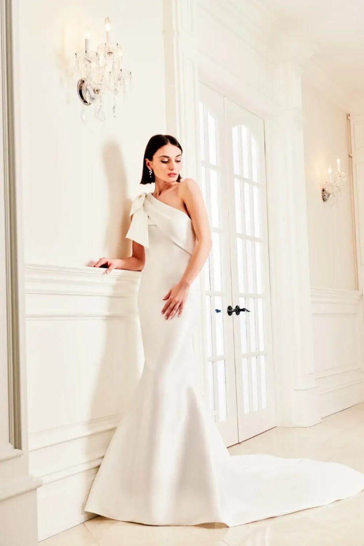 Kelly Faetanini Soren w/ one shoulder bow Image