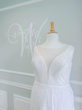 Studio Levana Azalea (sell with sleeves) $3 Ivory thumbnail
