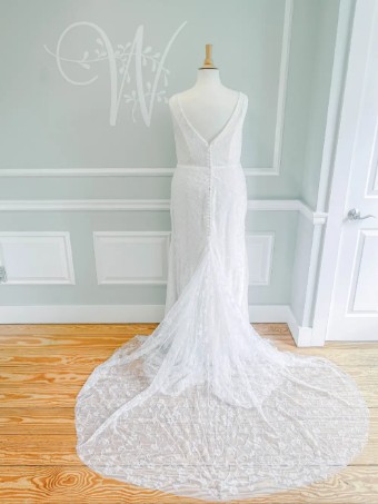 Studio Levana Azalea (sell with sleeves) $2 Ivory thumbnail