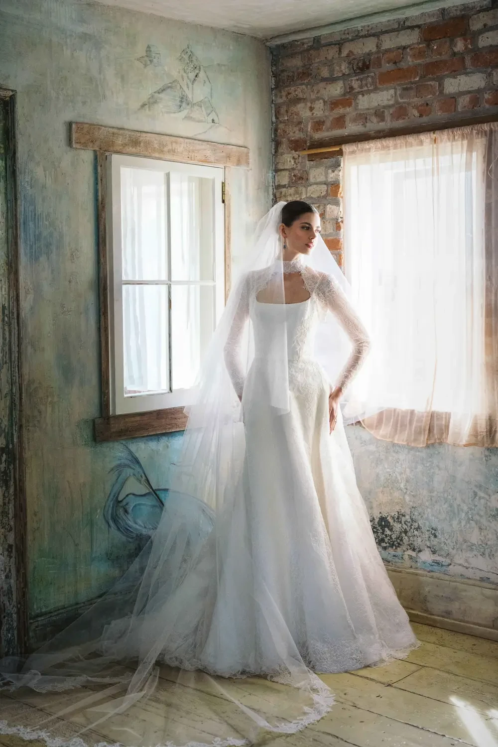 Blue Willow by Anne Barge | The White Dress By The Shore