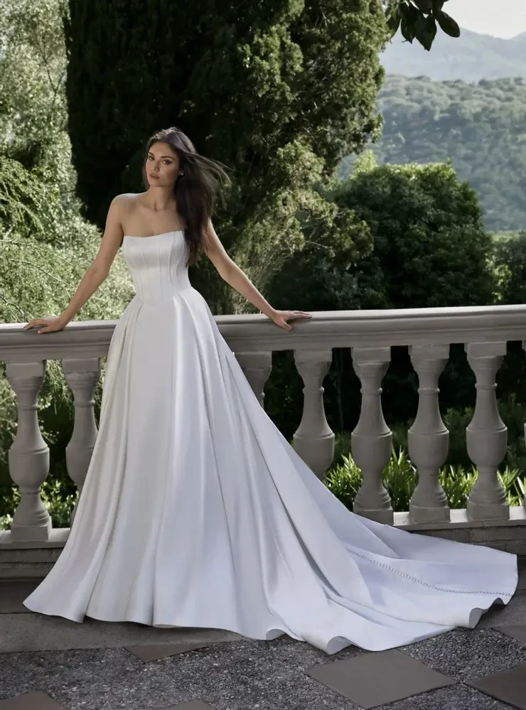 Kelly Faetanini Amelie Image