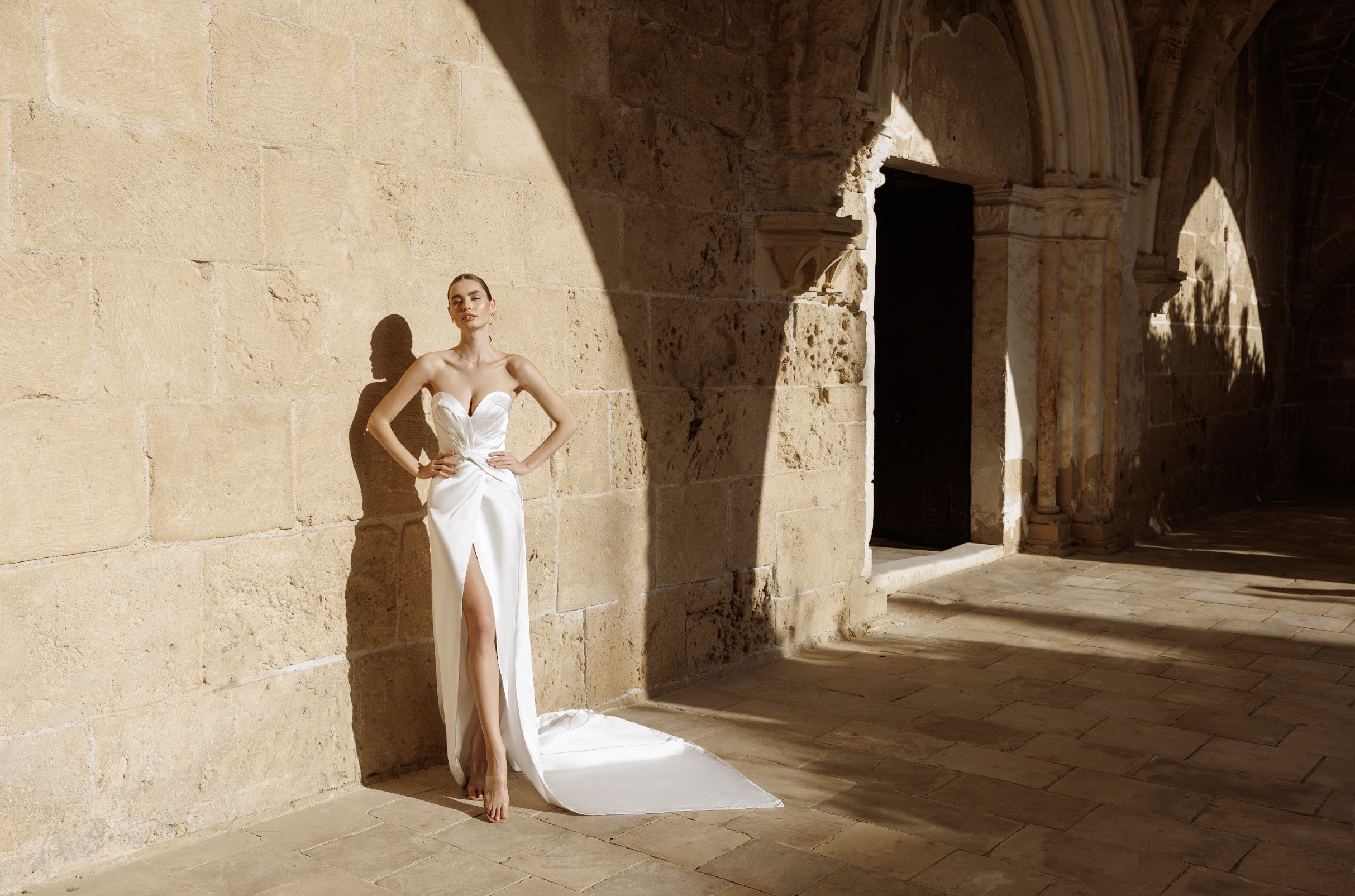 Antonio Gual Classic Wedding Gown Designer Trunk Show